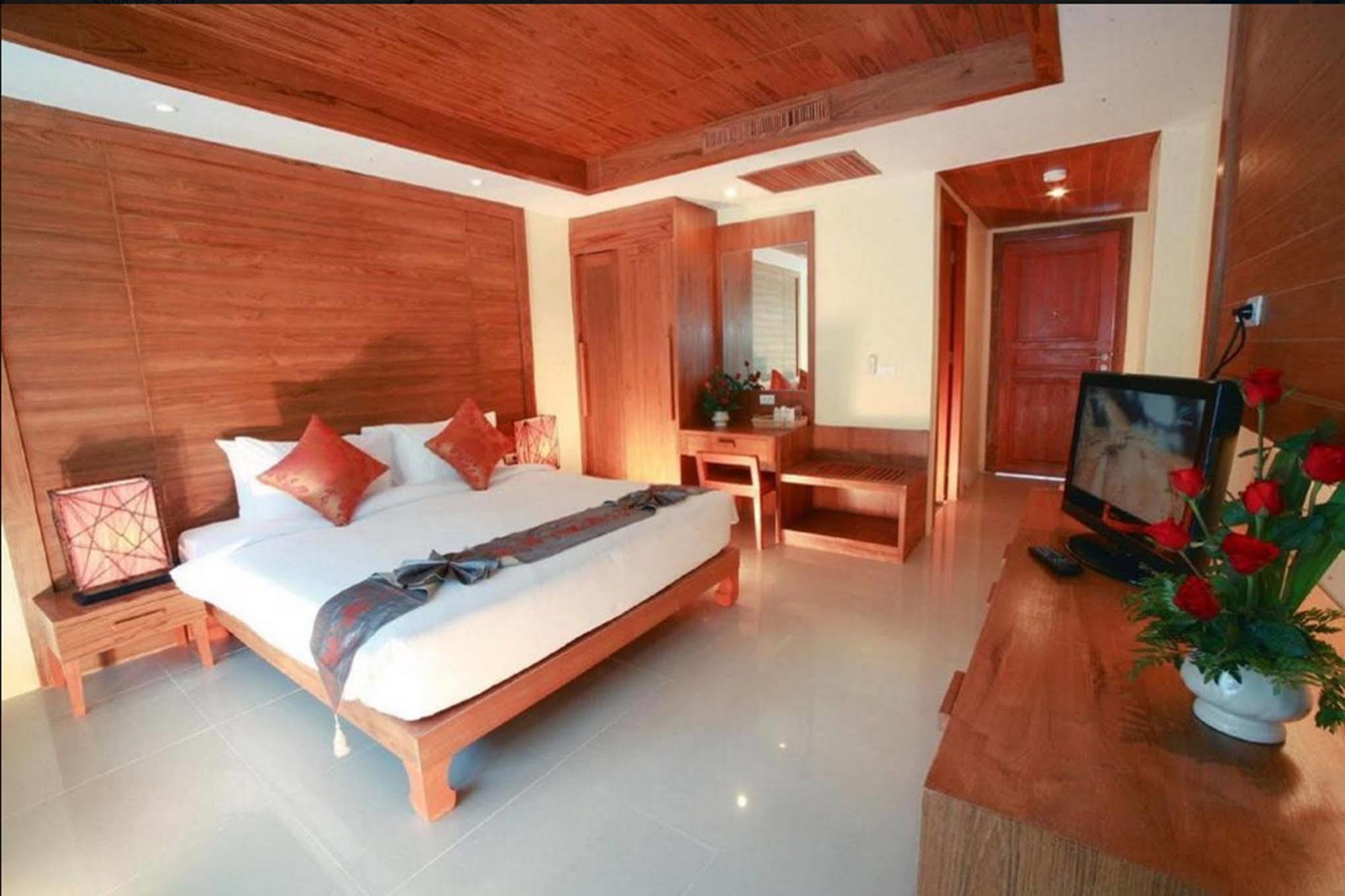 Honey Resort, Kata Beach Exterior foto